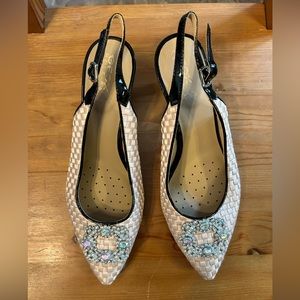 Like new Geox strap heels